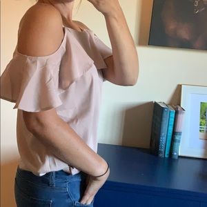 ✨NWT✨Cute blouse!